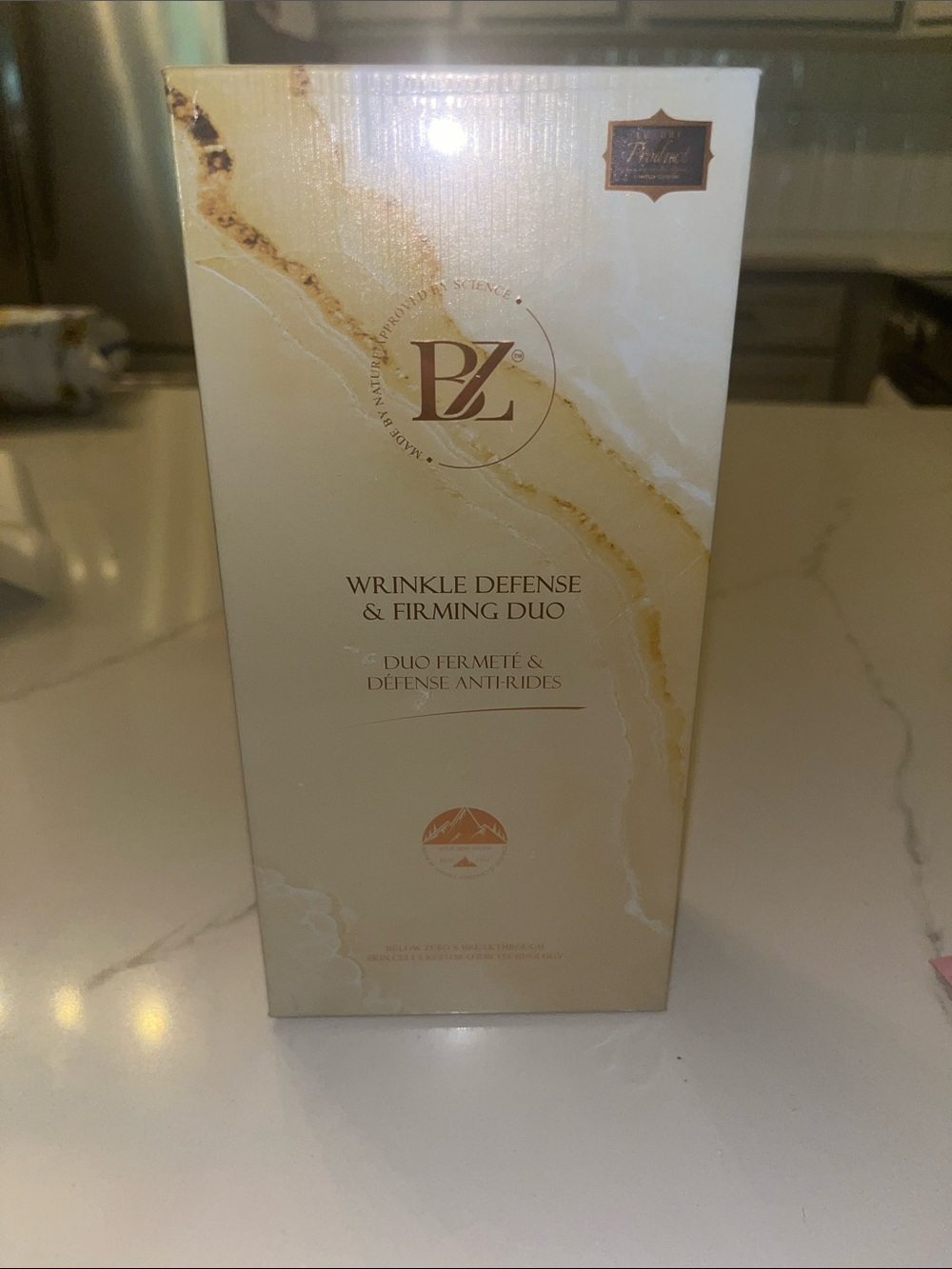 Below ZeroWrinkle Defense & Firming Duo - Cream/Gold Packaging